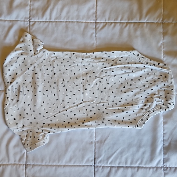 Infant Girl's Lot of 4 Carter's Body Suits 9 Months T12 - Picture 13 of 13